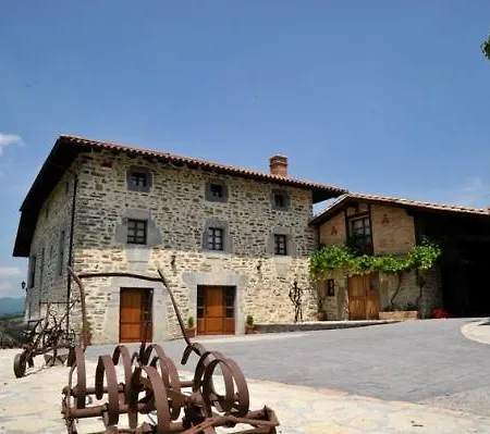 בית כפרי Garabilla